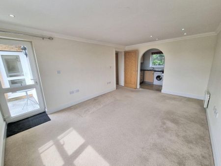 2 bedroom apartment to rent - Photo 2