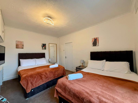 Brownhill Crescent - Photo 3