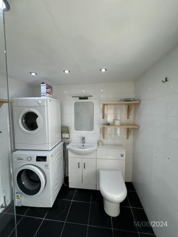 5 bedroom terraced house to rent - Photo 3