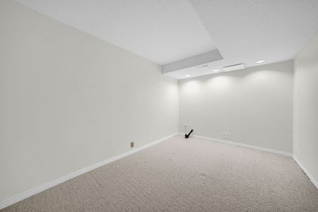 For Lease - 2832 Mozart Court, Blossom Park - Airport and Area, Ontario - Photo 5