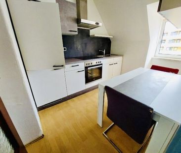 Teilmöblierte Dachgeschosswohnung in Zeltweg: 2 Zimmer, Einbauküche - Photo 5