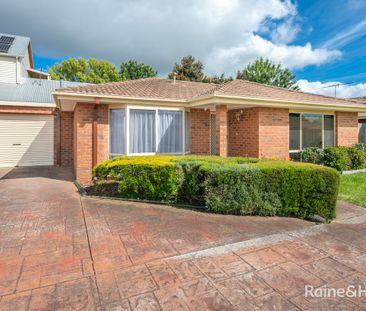 Immaculately Presented - Photo 1