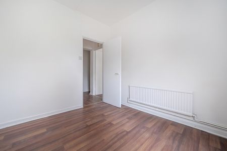 3 bedroom flat to rent - Photo 5