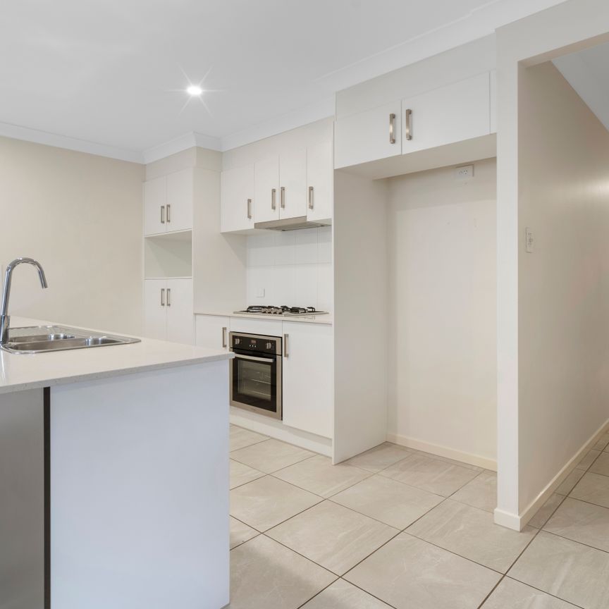 22 Almandin Street,LOGAN RESERVE - Photo 1