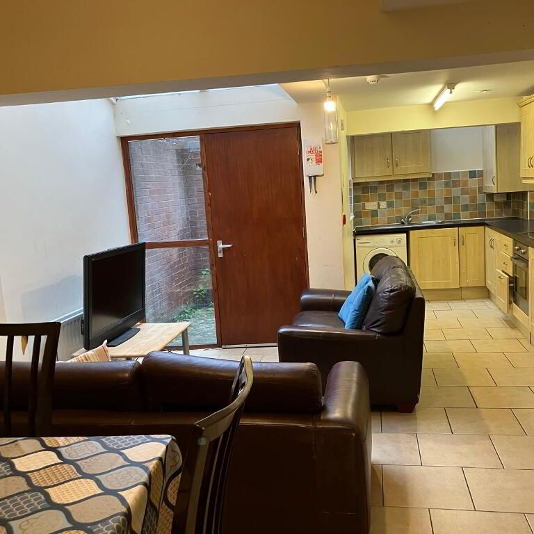 22 Agincourt Street, Belfast, BT7 1RB - Photo 1