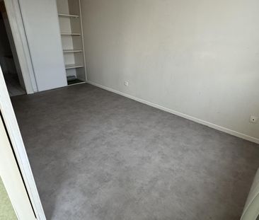 Location Appartement 2 pièces 66m² BOULOGNE SUR MER 62200 - Photo 2