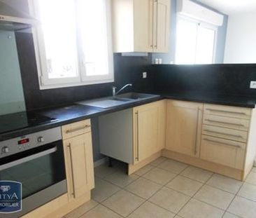 Location Maison 4 pièces 96m² CHATEAUROUX 36000 - Photo 4