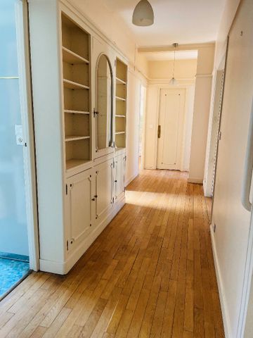 Location Appartement 4 pièces 81m² - Photo 3