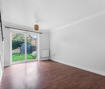 2 bedroom end of terrace house to rent - Photo 6