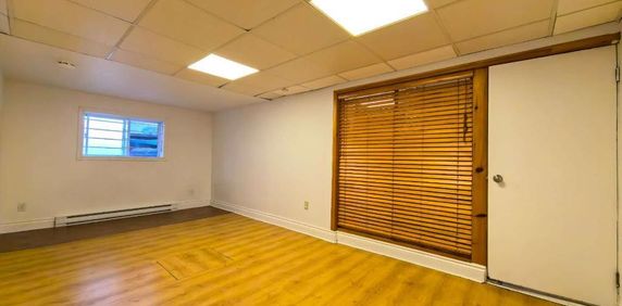 3 1/2 appartement près du métro, meublé à louer - Photo 2
