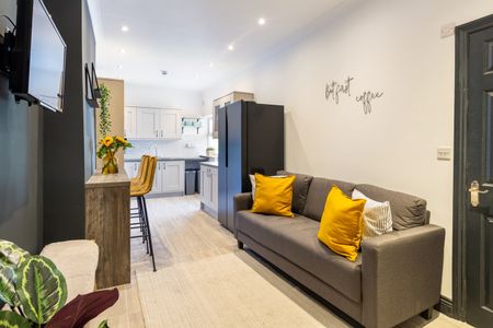 Room in a Shared House, High Street, BS16 - Photo 2