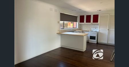 GREAT LOCATION ! - Photo 5