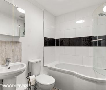 3 bedroom terraced house to rent - Photo 6