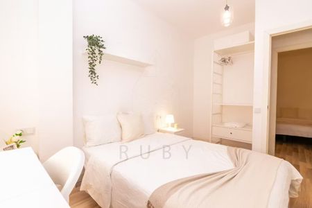 Carrer de Mas, L'Hospitalet de Llobregat, Catalonia 08904 - Photo 4