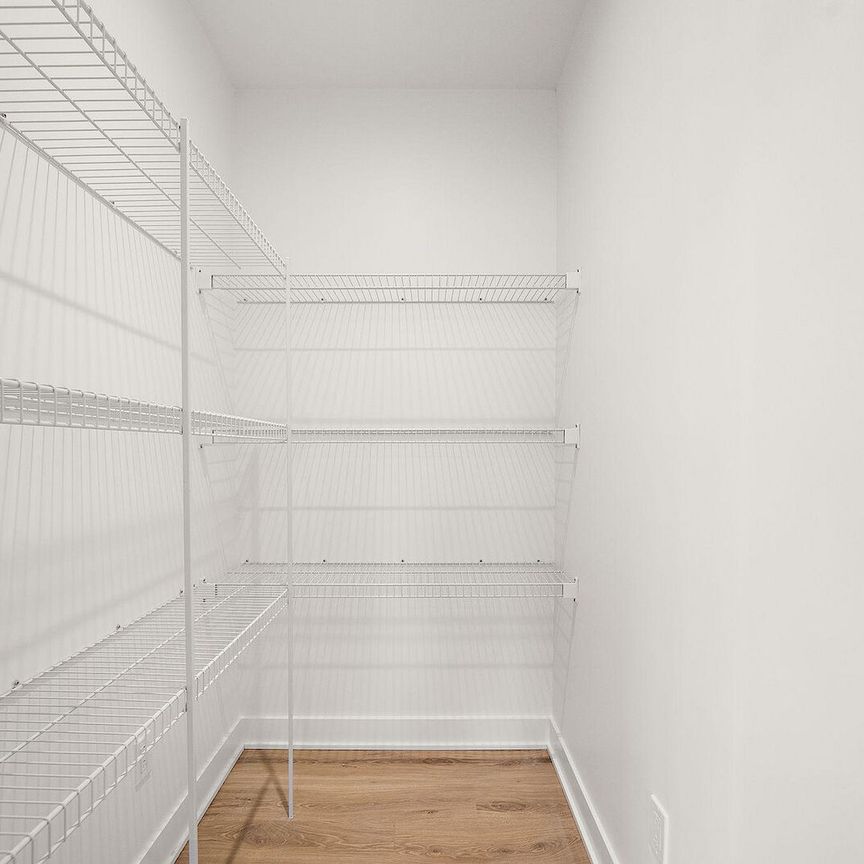 2040 Rue Clark, Ville-Marie, QC - Photo 1