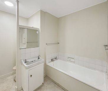 Apartment Living - Photo 6