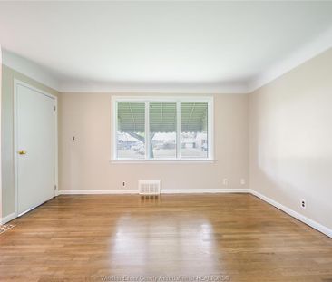 For Lease - 3264 DOMINION Boulevard, Windsor, Ontario - Photo 4