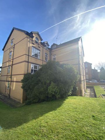2 bedroom flat to rent - Photo 4