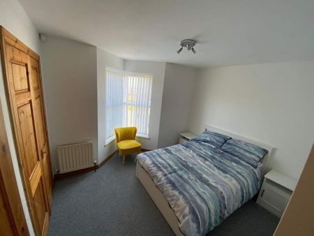 STUDENT LET 2025-26, 11a Garden Avenue, Portstewart, BT55 7AW - Photo 5