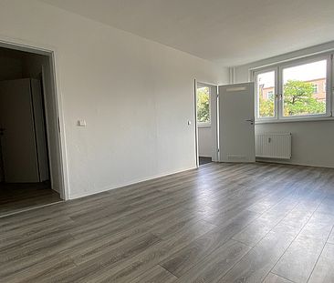 Hier möchten Sie einziehen? Gern! 2-Zimmer-Wohnung mit Balkon - Photo 1