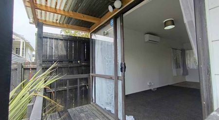 Walk to Shops & Homai Train Station - Photo 4