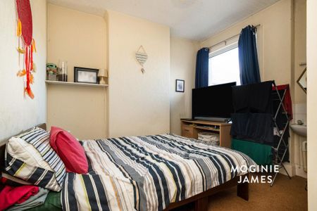 3 bedroom terraced house to rent - Photo 4