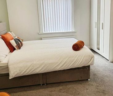 1 bedroom in a house share to rent - Photo 3