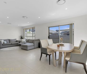 Oran Park Delight - Photo 1