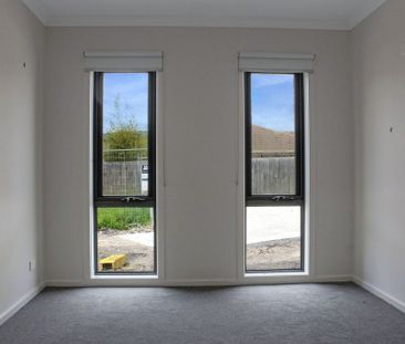 BRAND NEW THREE BEDROOM UNIT IN GREAT LOCATION - Photo 1