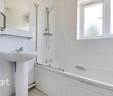 1 bedroom in a house share to rent - Photo 6