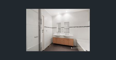 Charming Family Home in a Quiet Court with Modern Comforts and Prime Location - Photo 4