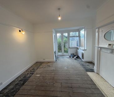 2 bedroom maisonette to rent - Photo 3