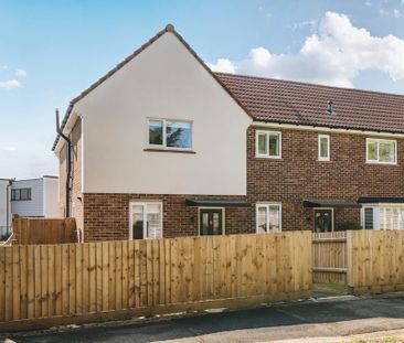 2 bedroom end of terrace house to rent - Photo 2