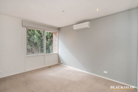 39 Barnet Close, Phillip ACT 2606 - House For Rent | Domain - Photo 5