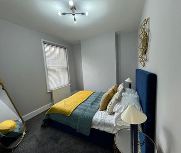 2 Bed Flat, Tennyson Street, SW8 - Photo 6