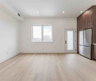 712 Eglinton Avenue East apartment — Toronto, ON (3-Bedroom) - 3 Bedroom - Photo 6