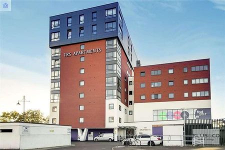 The Green, Southall, UB2 - Photo 3