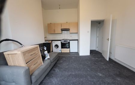 Studio Flat, Great Clowes Street, M7 - Photo 3