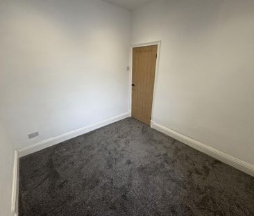 4 bedroom detached house to rent - Photo 5