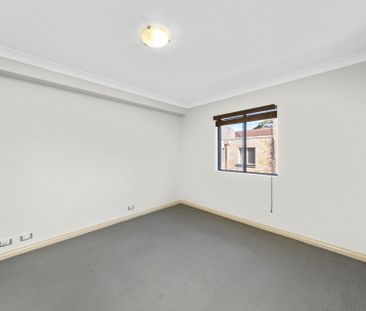 Modern Security Apartment &ast;&ast; Available Now &ast;&ast; - Photo 4