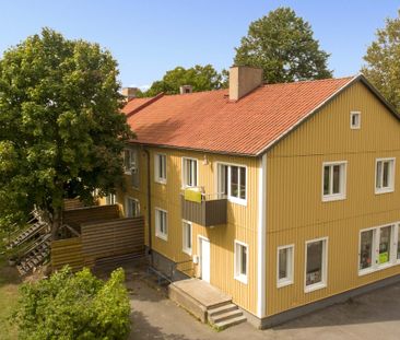 2 rok, Rådmansplan 1A Motala - Foto 1