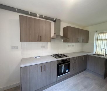 3 bedroom property to rent - Photo 3