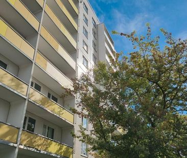 Kautionsfrei, deine eigenen 4 Wände mit super Aussicht! - Photo 3