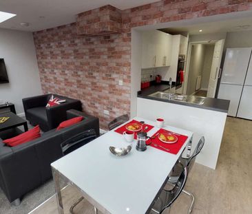 Elm Road Room 4 - Photo 1