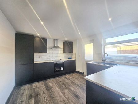 2 bed terraced house to rent in NE63 - Photo 5