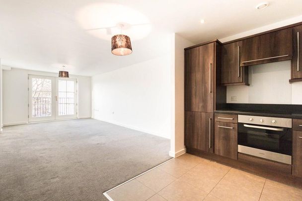 2 bedroom flat to rent - Photo 1