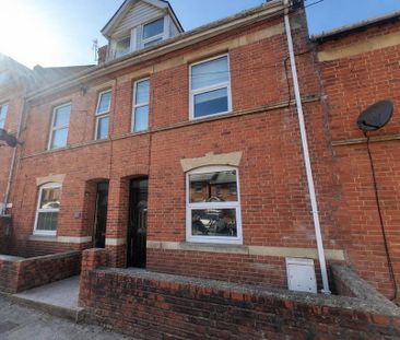 1 bedroom in a house share to rent - Photo 4