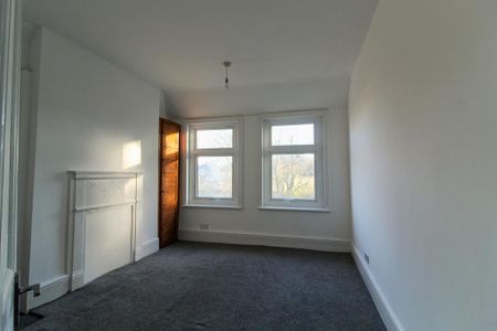 4 bedroom house to rent - Photo 3
