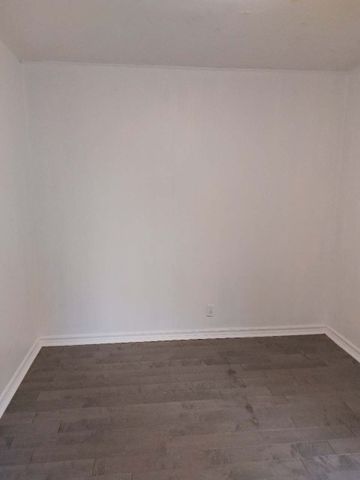 For Lease - 30 Yorkshire Road Unit# Main, Toronto, Ontario - Photo 3