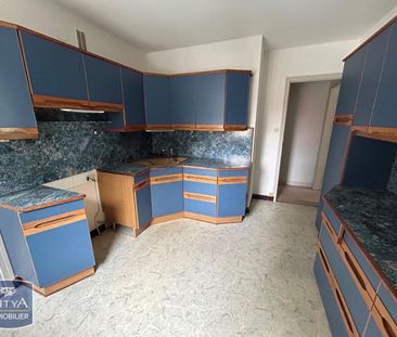 Location Appartement 5 pièces 116m² BOURGES 18000 - Photo 5